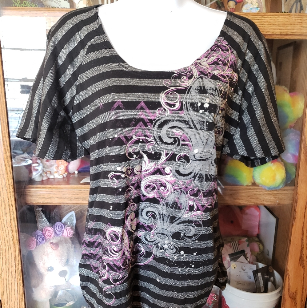 🖤💜 Black gray striped glitter top🖤💜